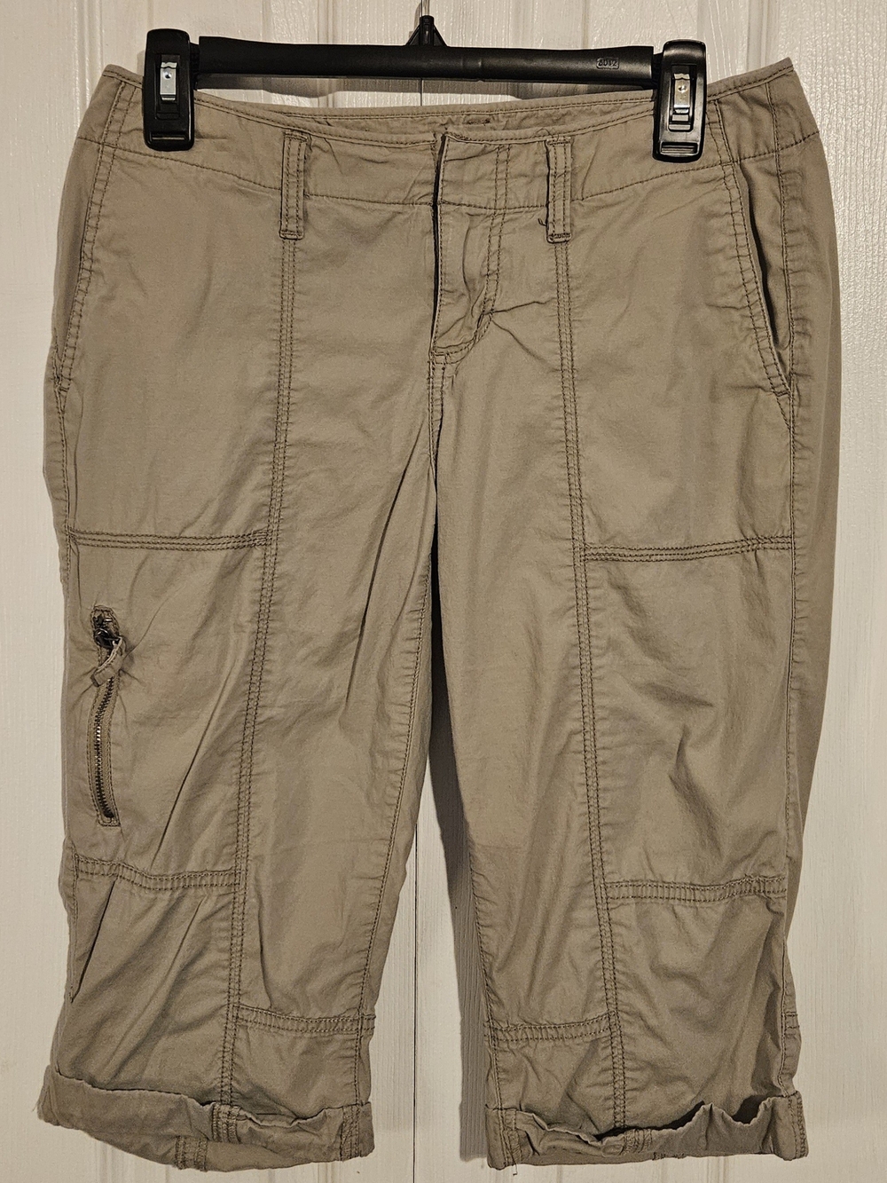 Apt. 9 Light Khaki Utility Capris